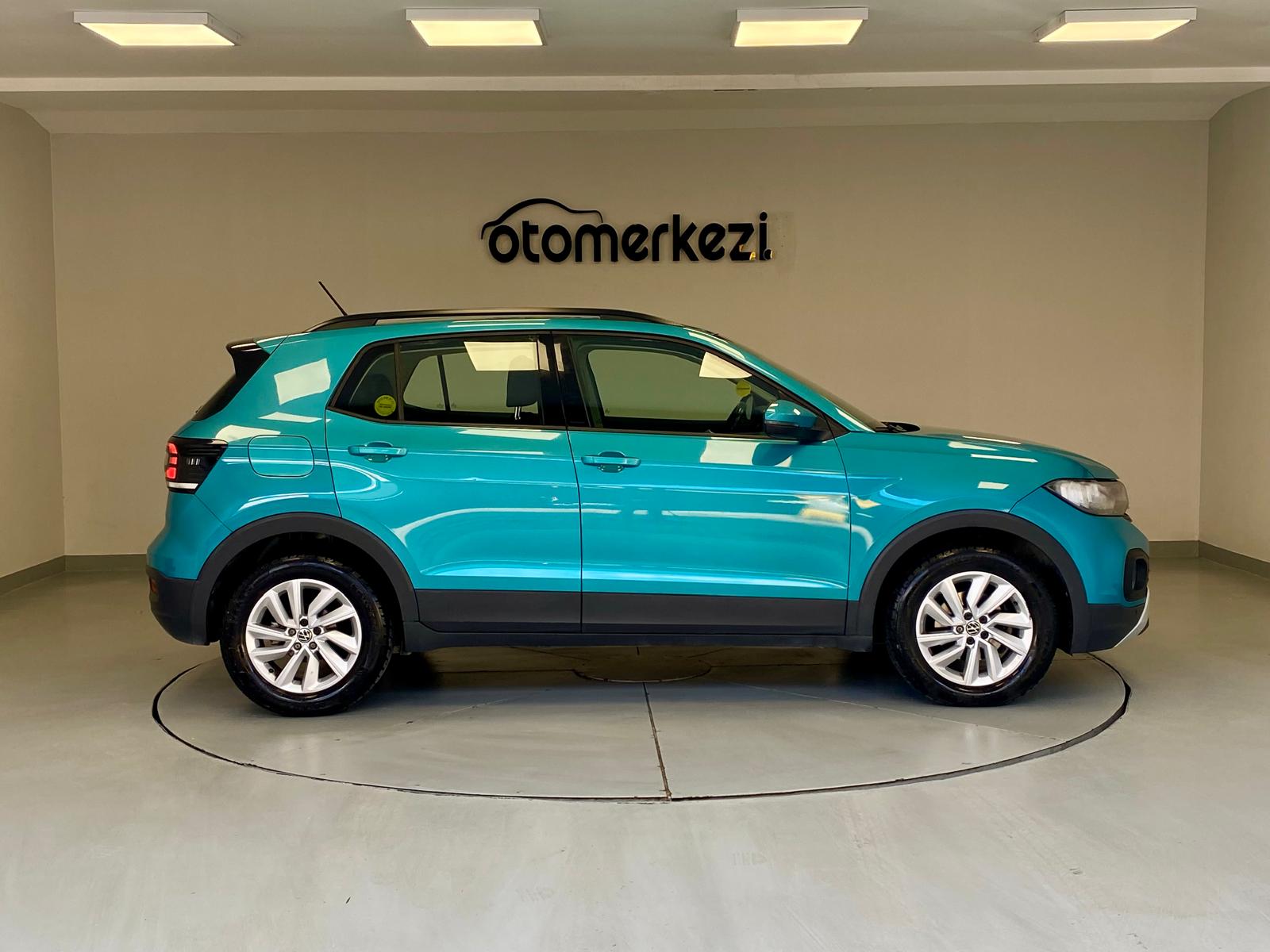 VOLKSWAGEN T-CROSS 23